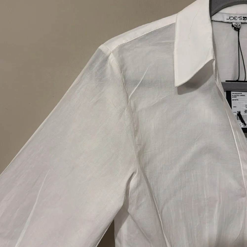 NWT- Joe’s Pleated Long Sleeve Button-Up Shirt, White, XS - Picture 8 of 12
